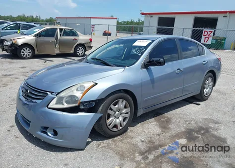 2010 Nissan Altima 2.5 S z USA, uszkodzony, nr VIN 1N4AL2AP3AN473033